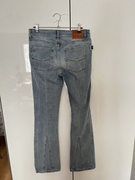 Zadig & Voltaire Jeans: Zadig & Voltaire Flared Jeans, size 26 – Nuovo (secondo la descrizione) da Zürich venduto da SandroMaje 1