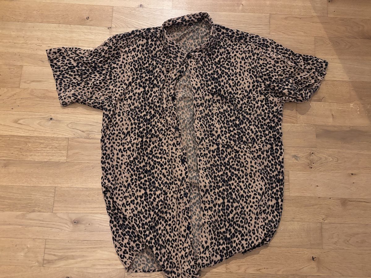 Camicie: Chemise léopard XL – Usato da Muri b. Bern venduto da Saldayann