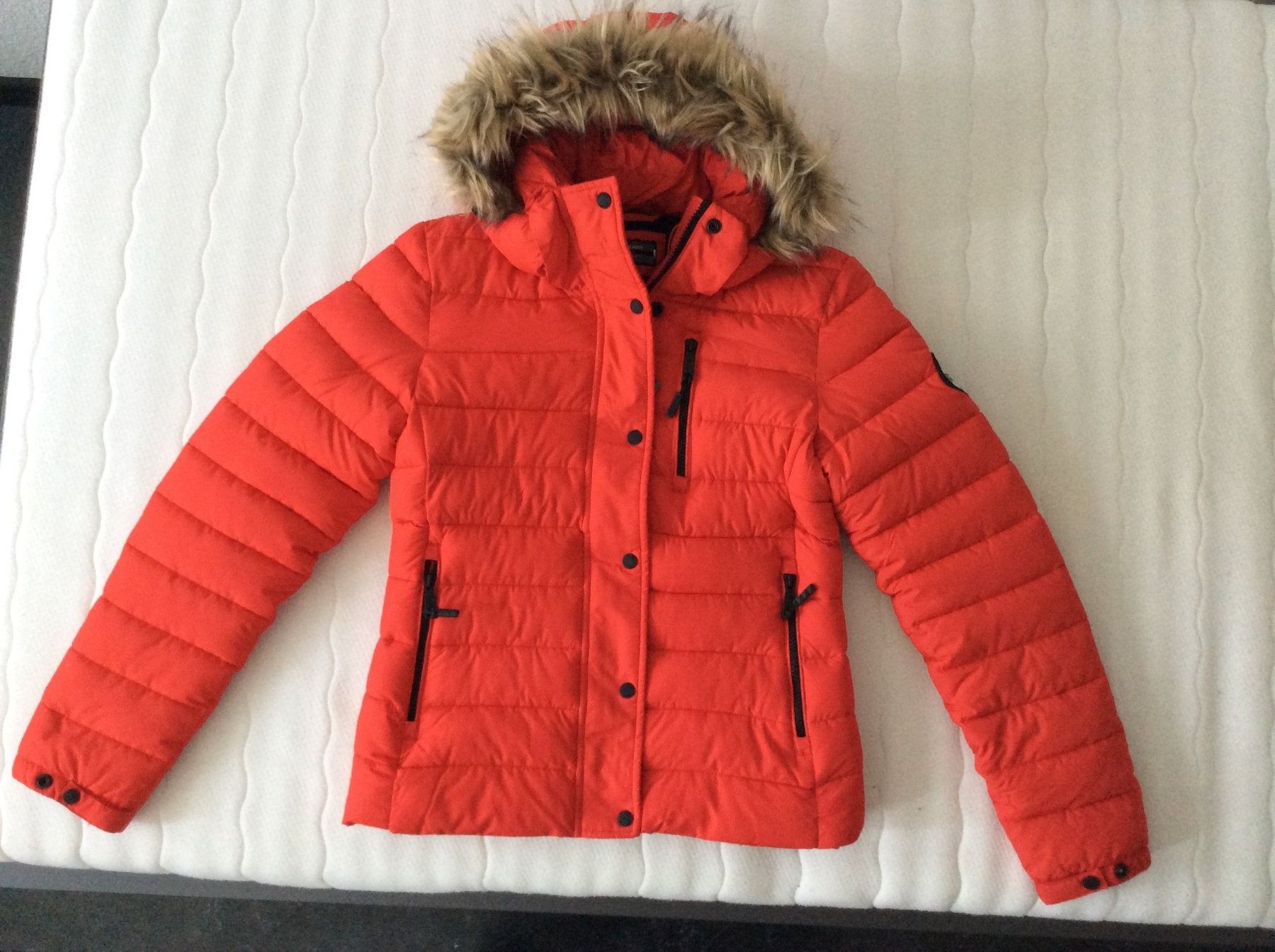Superdry Jacken: Superdry Steppjacke Gr.38 eher 36 Neuwertig – Neu und originalverpackt aus Riehen von apo_n7lm 1