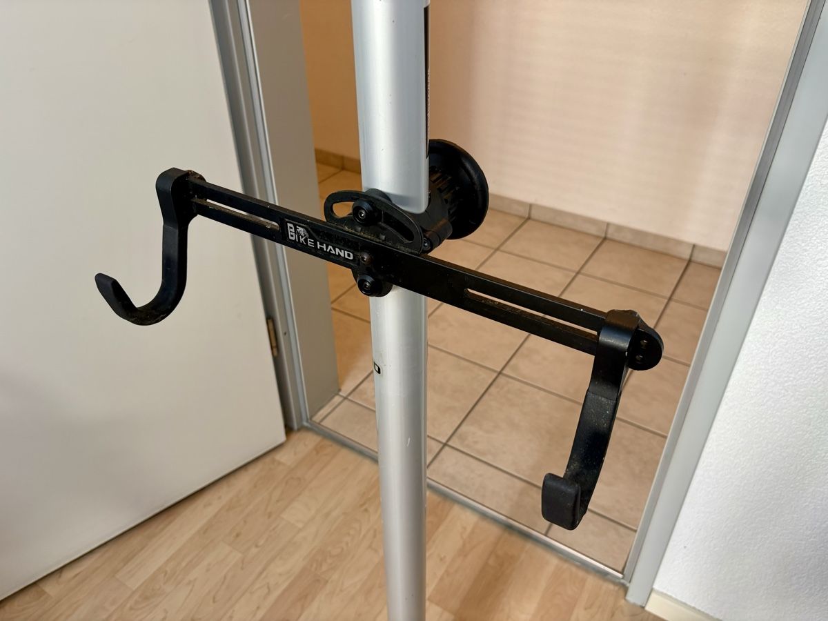 Veloplus Cavalletti per biciclette: Veloständer Bike Hand von Veloplus – Usato da Gelterkinden venduto da G-Power-Cars 6