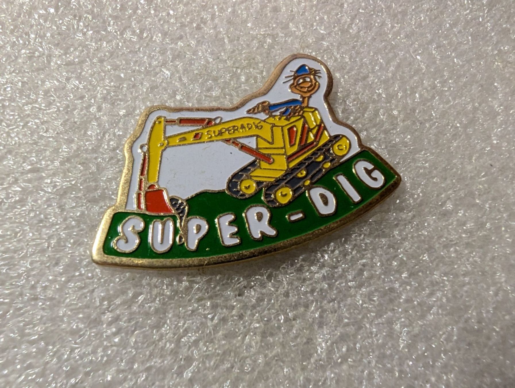 Placchette & Badge: Ansteckpin 201: Super Dig – Usato da Oppligen venduto da Pin-Fall-Shop