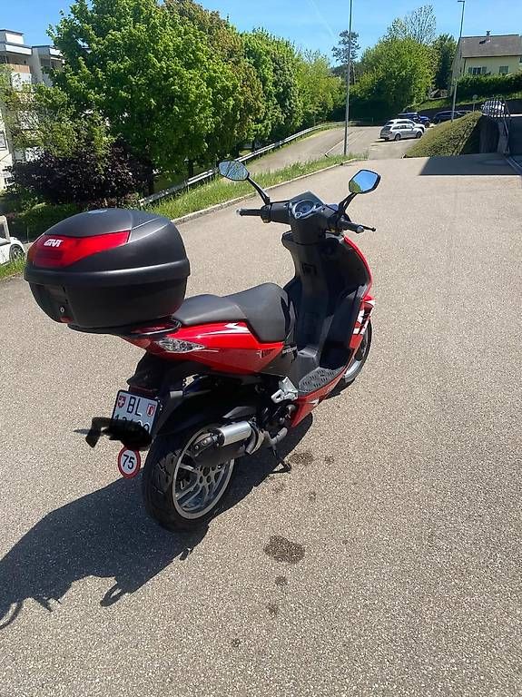 Scooter: Peugeot Speedfight 3 - 50cc Roller – Usato da Füllinsdorf venduto da themaputo 2