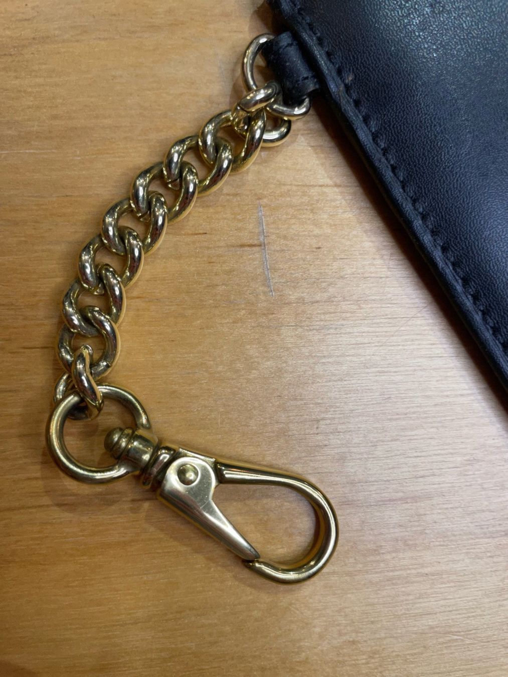 Cover & Protezioni schermo: RALPH LAUREN CHAIN LEATHER PHONE CASE – Usato da Cortaillod venduto da Stay_Alive_vintage 4