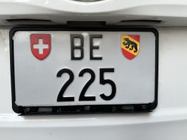 Drei Stellig Kontrollschild - AutoNummer -Bern Nummernschild