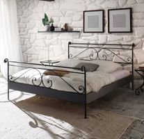 Elektrisch verstellbares Doppelbett mit Metallgestell