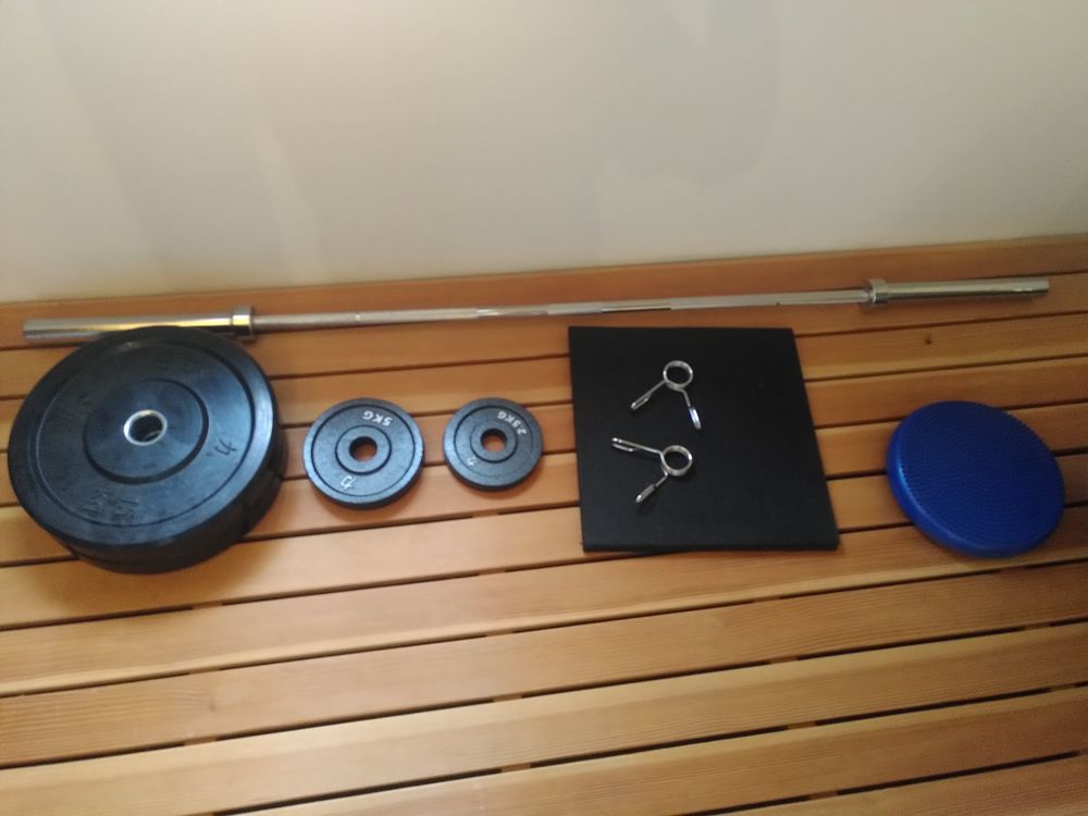 Übungsposter-Set Für Fitness & Yoga – 10 Verschiedene Poster Mit Übungen Für Hanteln, Kettlebells, Bänder & Mehr | Größe 45,7 X 68,6 Cm