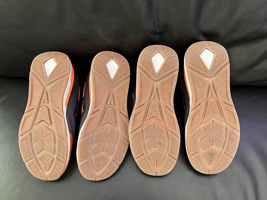 Scarpe da uomo: Hallenschuhe, Turnschuhe 32 – Usato da Arboldswil venduto da iweisdochnid 1