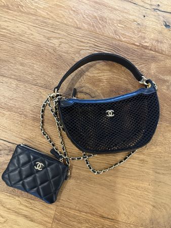 Borsa Chanel nera in rete con pochette interna
