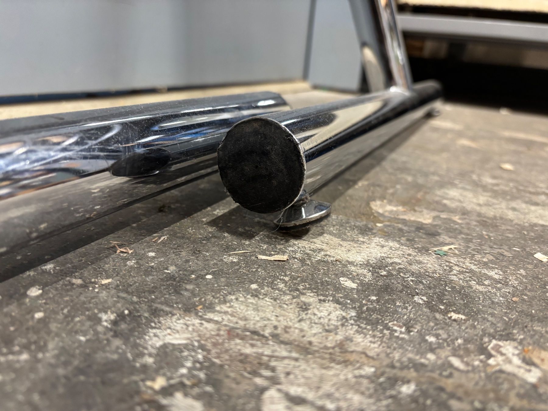 Altri mobili: Solide Klappfüsse, Tischbeine, Klappbar – Usato da Winterthur venduto da ReUse_Baumarkt 3