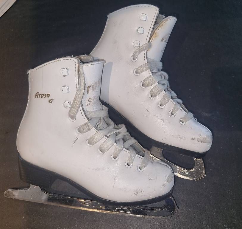 Pattini da ghiaccio: Schlittschuhe Graf Arosa Gold Gr.31 – Usato da Thalwil venduto da Mmgoldb 1