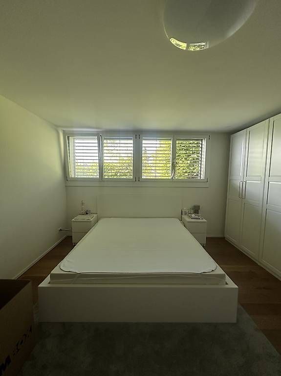 Letti: Ikea Malm Bett mit Stauraum & 2 Nachttischen – Usato da Walchwil venduto da ang_f8qg