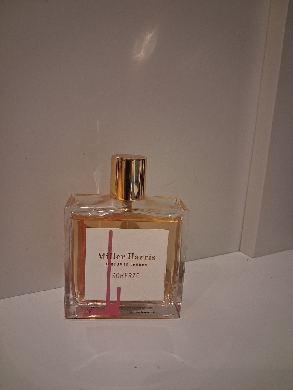 Profumi & Eau de Toilette: Scherzo Miller Harris 100 ml – Nuovo (secondo la descrizione) da Lausanne venduto da ori_5krs