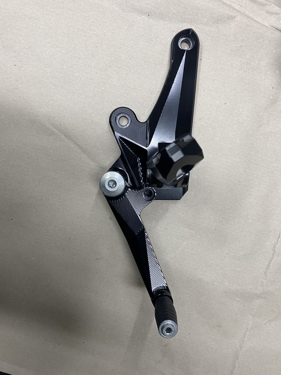 Ducati Tutti i ricambio per moto: Commandes reculées Tamburini pour Ducati Diavel 1200 – Usato da Romanel-s-Lausanne venduto da rico_mat 5