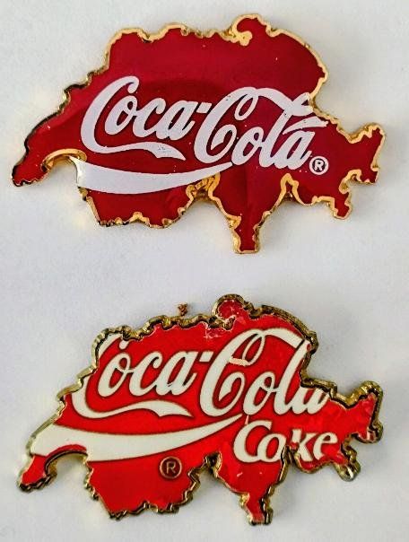 Coca-Cola Plaketten & Abzeichen: 2 Coca-Cola Pins  Schweiz – Gebraucht aus Pfäffikon ZH von Colacity