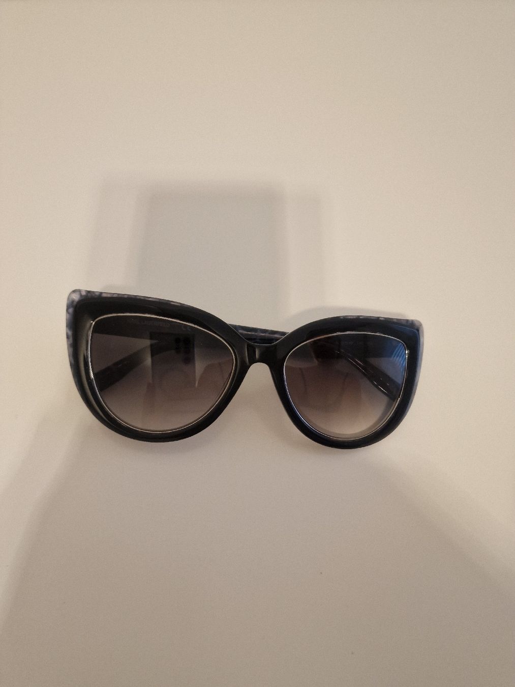 Karl Lagerfeld Lunettes & Verres: Karl Lagerfläche Sonnenbrille – Neuf (Voir description) à Jona par Bubi22 5