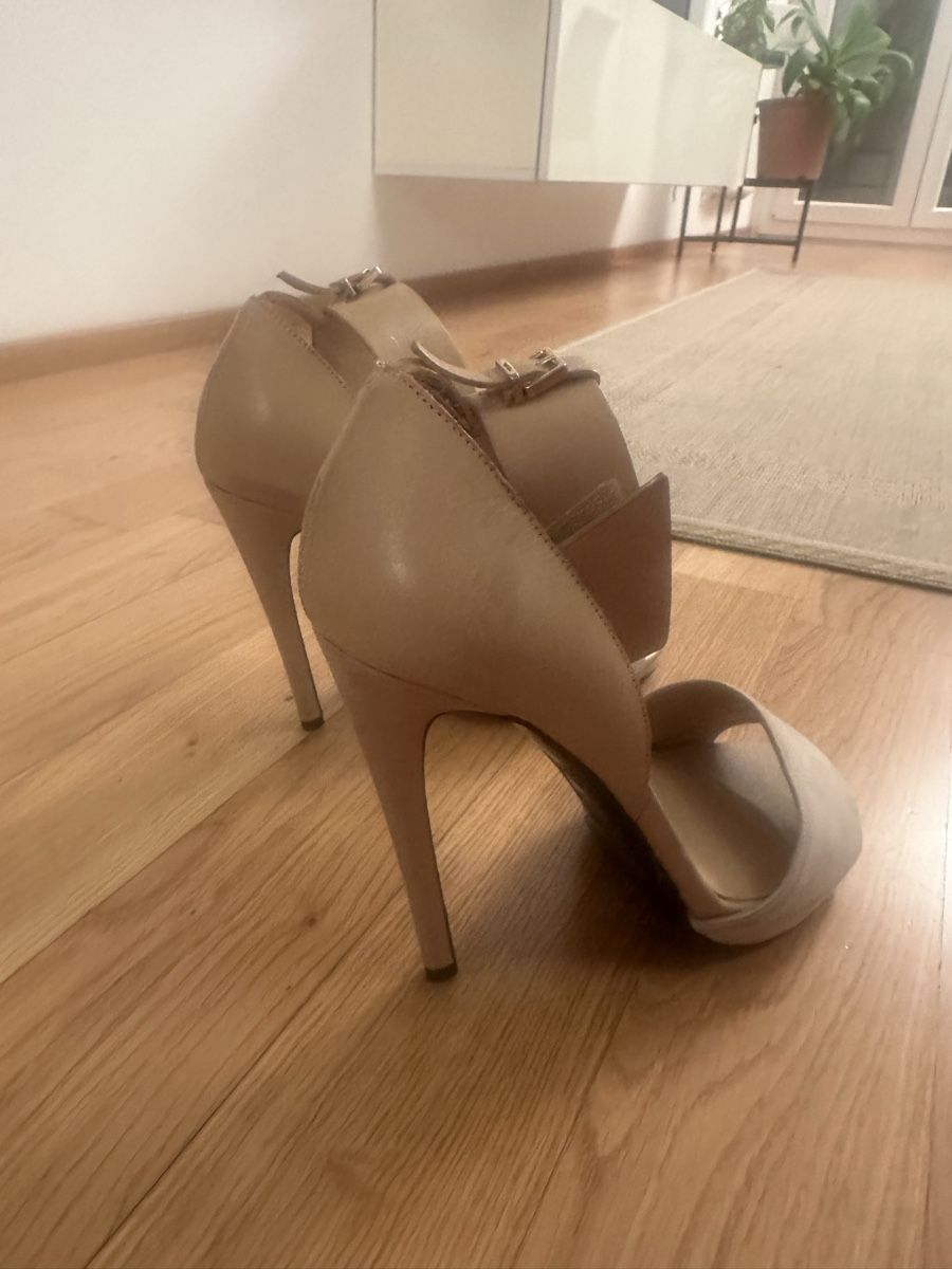 Armani Damenschuhe: Sandali Armani – Gebraucht aus Paradiso von kat_srp7 3