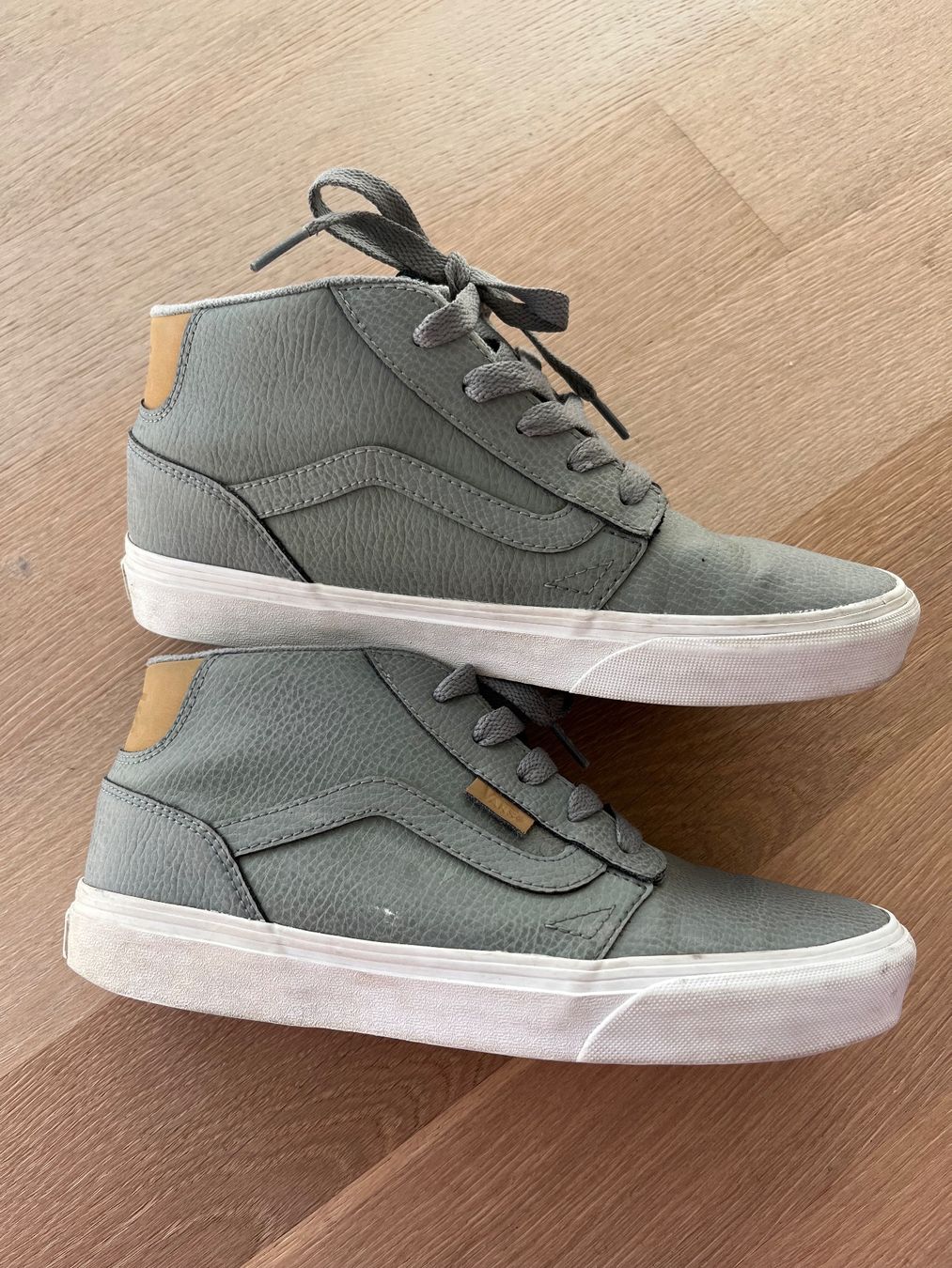 Vans Scarpe da uomo: Chaussures VANS p.40 – Usato da Corteglia venduto da Lalapimpi 1