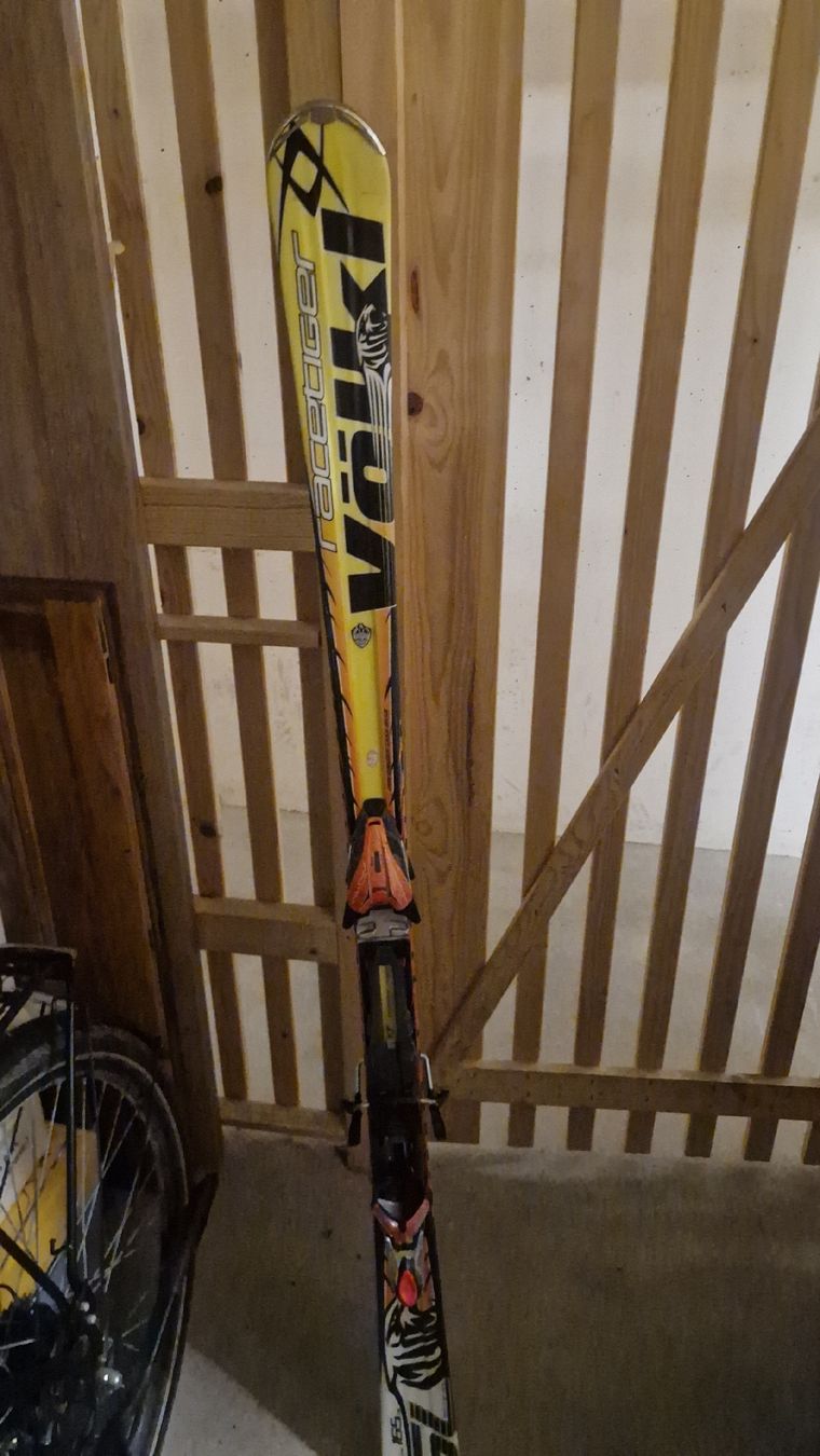 Skis: Ski Volkl Race Tiger gebraucht GRATIS – Gebraucht aus Zürich von kenobi90 1