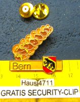 KANTON BERN ZOPF MIT WAPPEN PIN GEPRÄGT GOLDIG