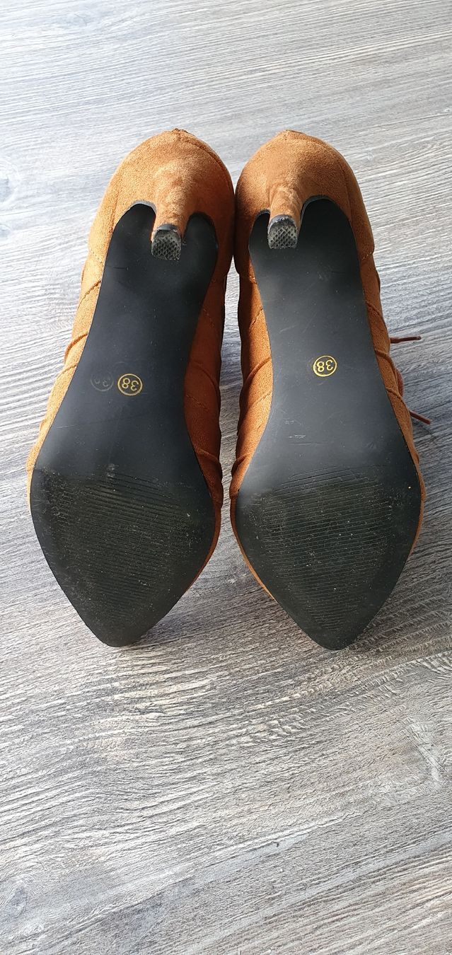 Damenschuhe: Stiefelette mit Absatz – Neu (gemäss Beschreibung) aus Möriken AG von Katze110 5