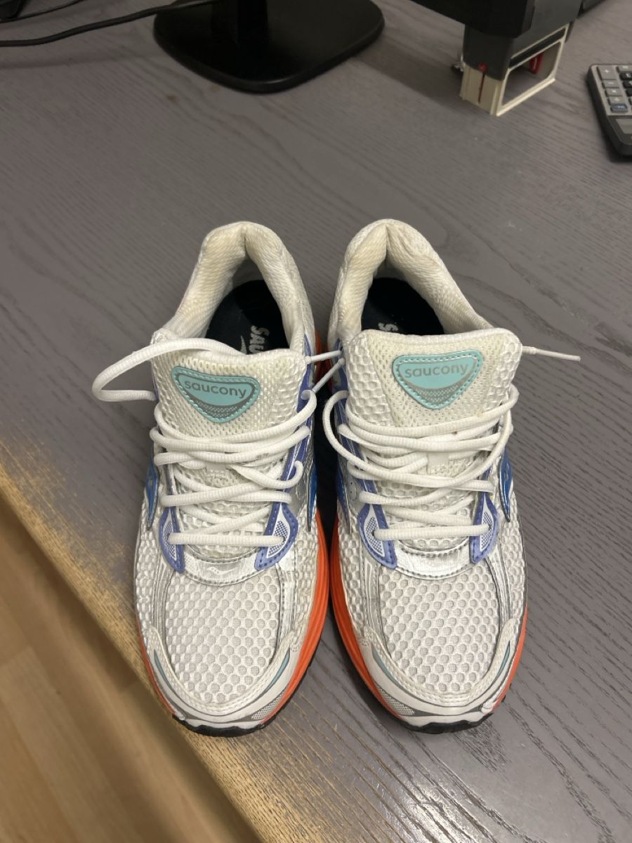 Nike Chaussures hommes: Nike originale taille 44  – D'occasion à Martigny par lau_8rgd