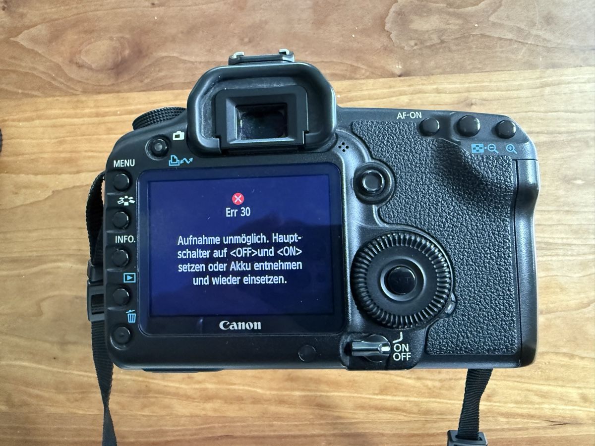 Canon Appareil photo: Canon EOS 5D Mark II, defekt – Défectueux à Thun par Hdurand 1