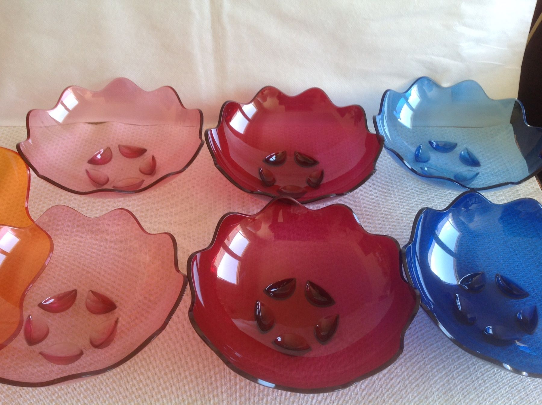 Tupperware Piatti di portata: Tupperware - Elégance - Saladier et 6 coupelles – Usato da Sion venduto da accroshoes 2
