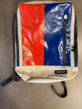 FREITAG Rucksack - Ticino Style - blau, rot und hellgrau