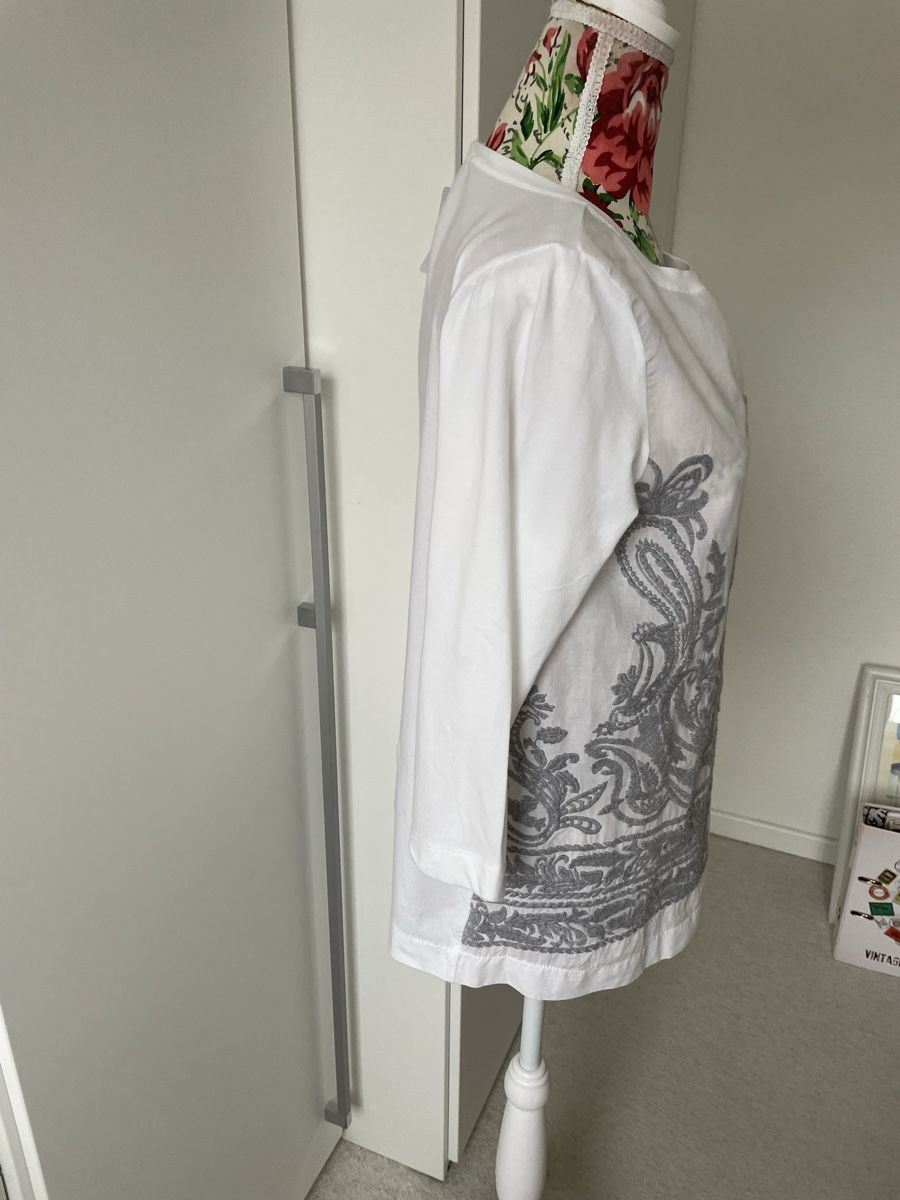 Blusen: Shirt Bluse von WHY mit Stickerei 38 – Gebraucht aus Zürich von Pamuk04 1