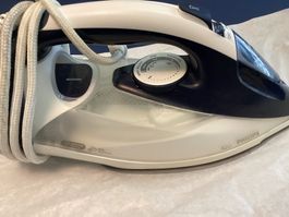 PHILIPS BÜGELEISEN WEISS günstig !