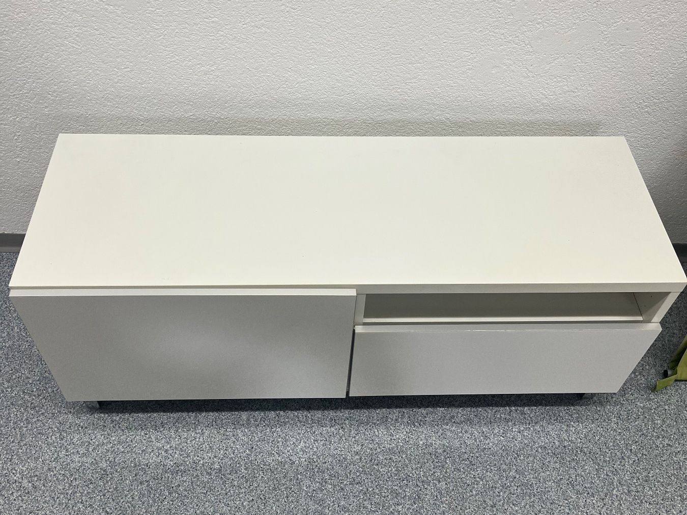 Ikea Mobili TV: Fernsehmöbel/Sideboard, modern, 1 Türe, 1 Schublade – Usato da Thürnen venduto da gue_c8yz