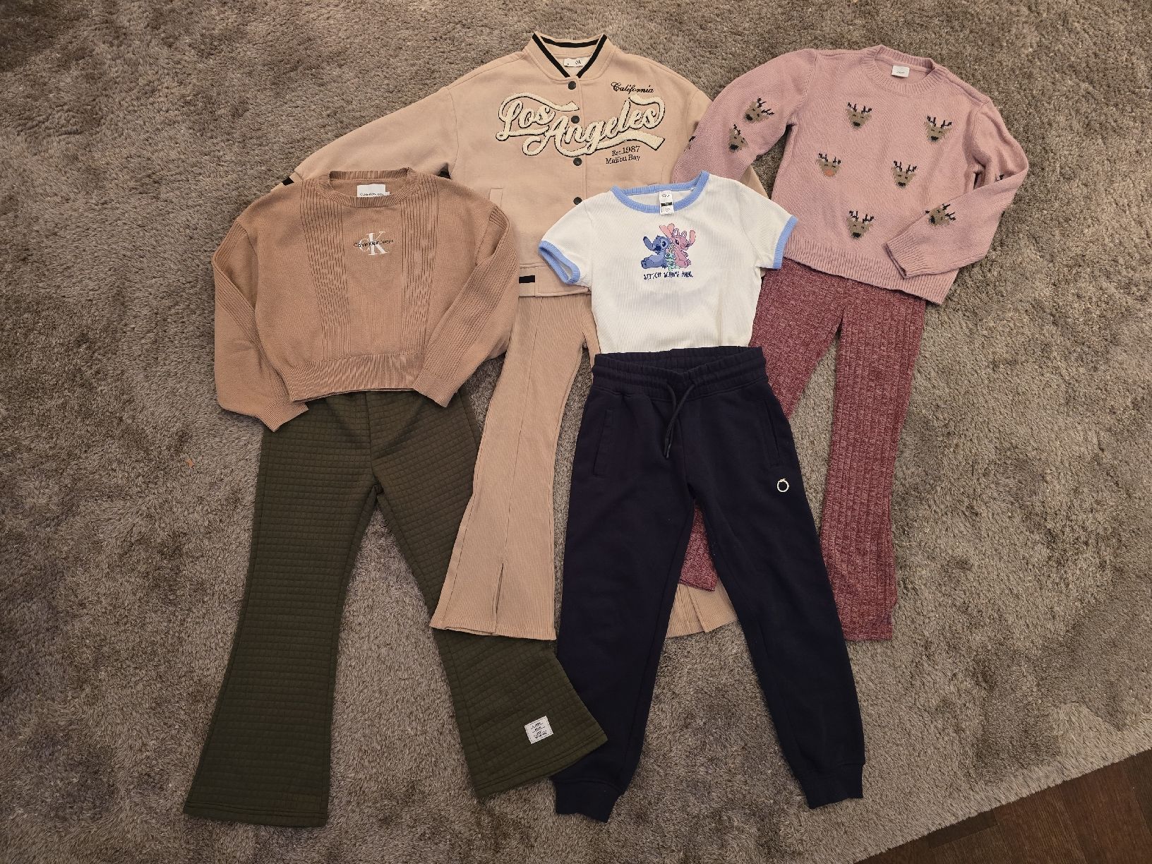 Calvin Klein Ensembles coordonnés: Kleiderpaket "Herbstkleider Gr.128- 134 – D'occasion à Rorschacherberg par Olgamedved