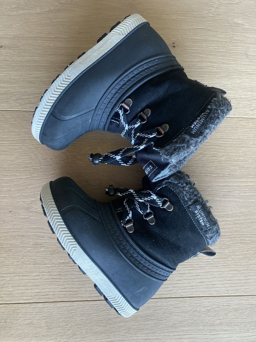 Friboo Scarpe per ragazzi: Friboo Winterstiefel Gr.24/25 – Usato da Wil SG venduto da Chrissy07 2