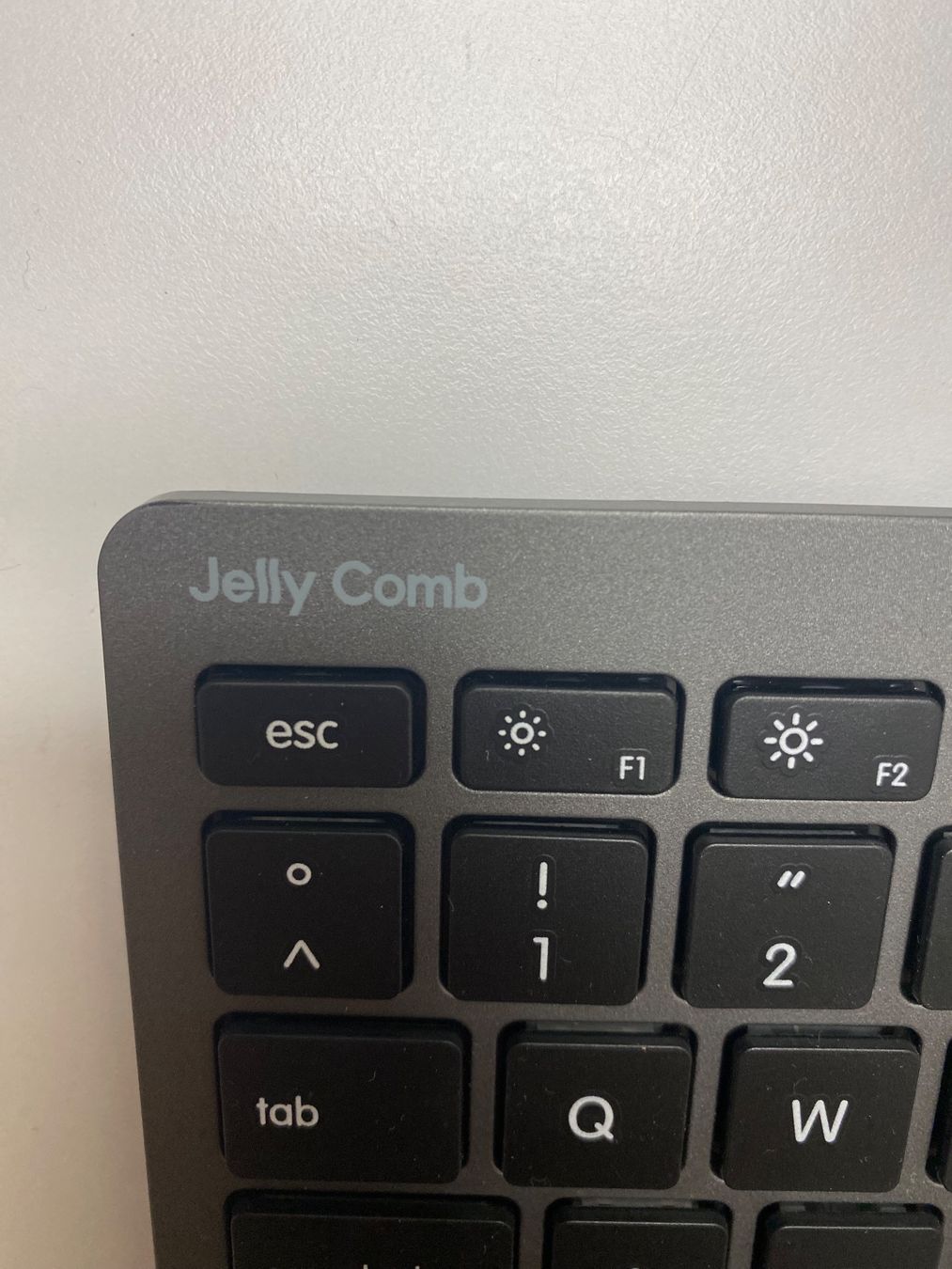 Tastaturen: Clavier Jelly Comb gris, pavé tactile intégré – Gebraucht aus Carouge GE von fra_g9sm 3