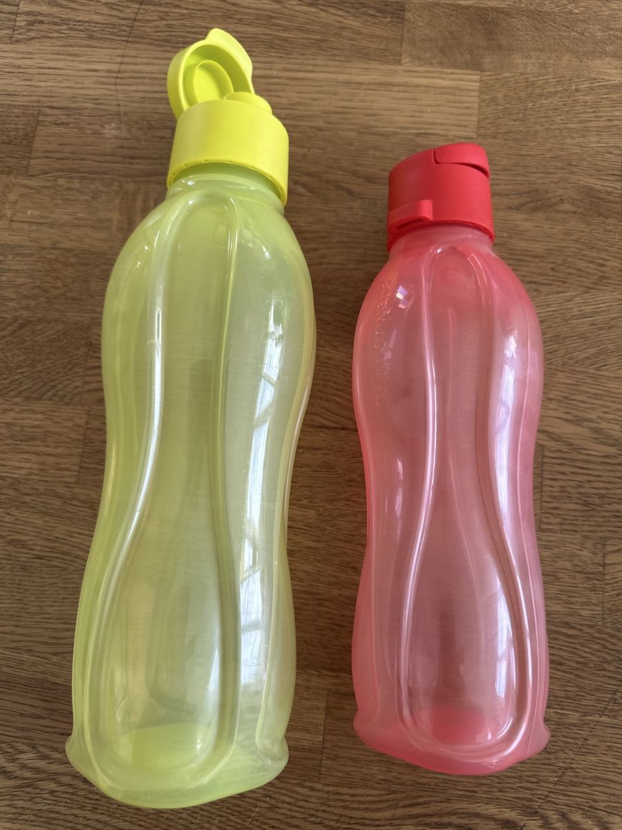 Borracce & Thermos: 3 Tupperware Trinkflaschen, versch Grössen, 2 x neu – Nuovo (secondo la descrizione) da Krauchthal venduto da Kiddy32 2