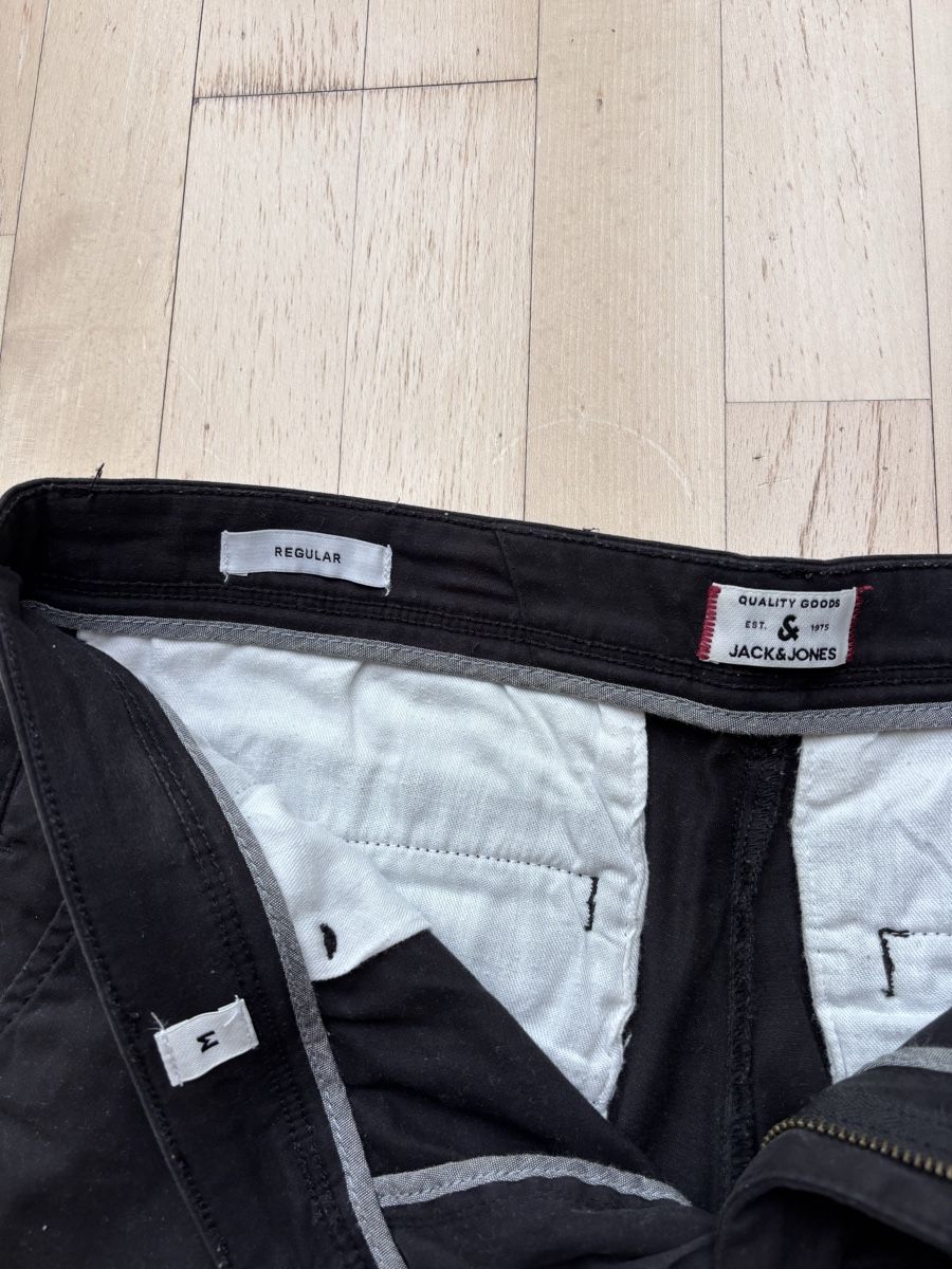 Jack & Jones Hosen: Jack & Jones Men's Shorts, Size M, Black – Gebraucht aus Zürich von Grothschild 2