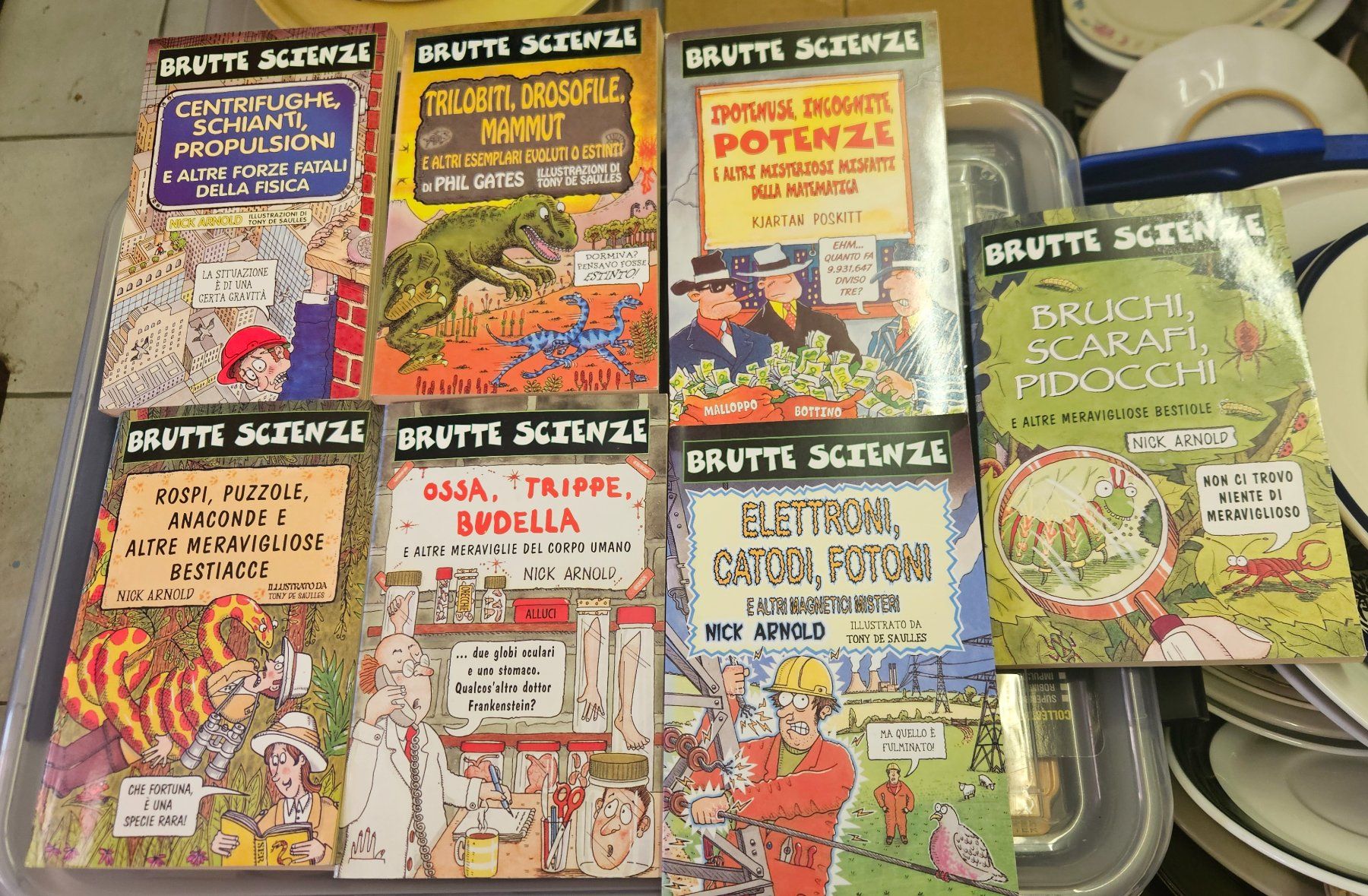 Bücher: 7x libri "Brutte scienze" – Gebraucht aus Melano von H-Sara