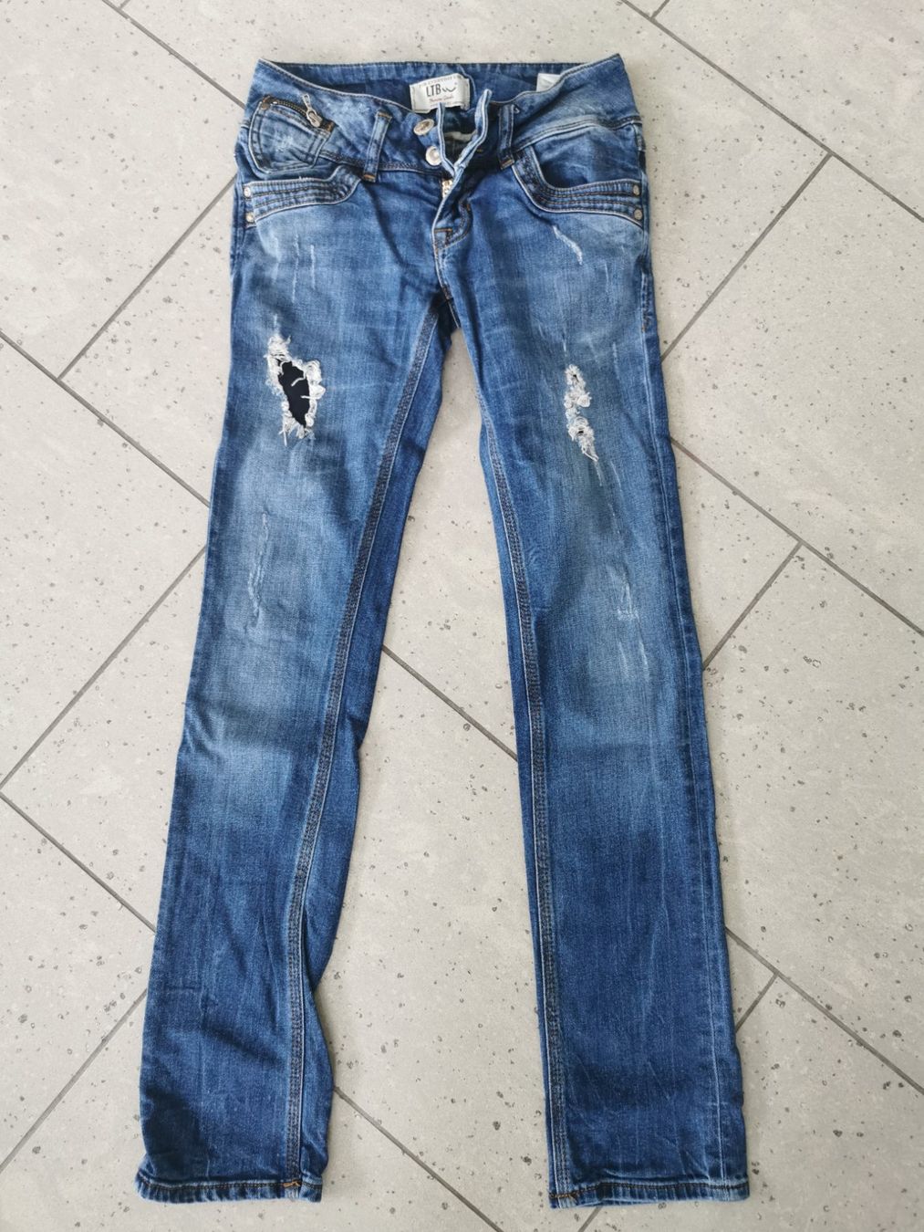 Jeans: Jeans, W25 L32, LTB – Nuovo (secondo la descrizione) da Malters venduto da Wahni81