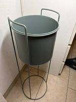 Pflanzenständer mit Übertopf 