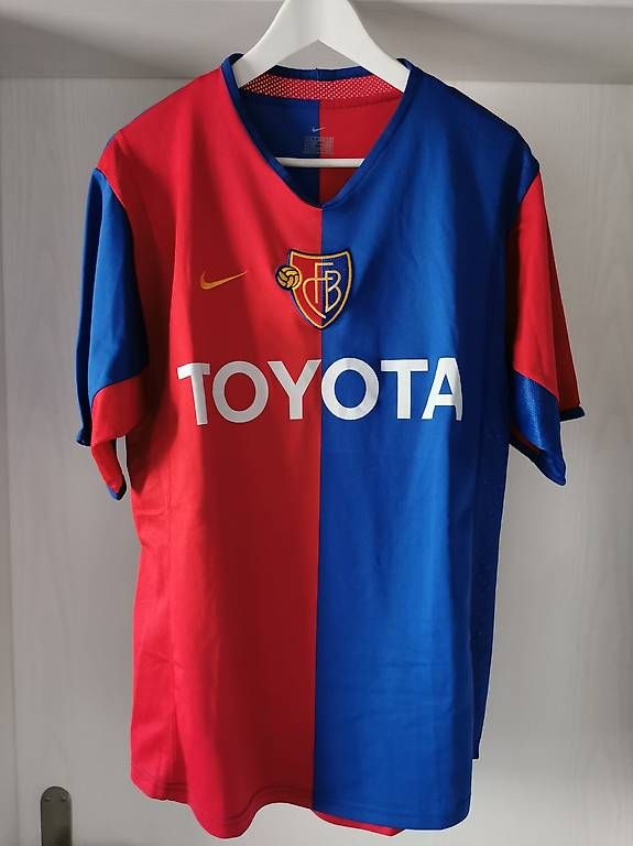 FC Basel Canottiere & Pantaloni: FC Basel Fussballtrikot Grösse M – Usato da Scheuren venduto da JanaBuerki