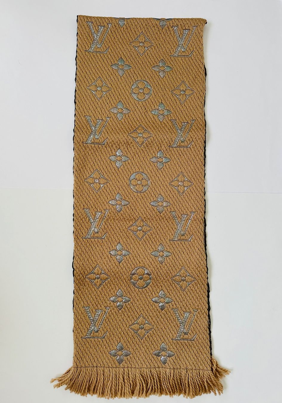 Louis Vuitton Foulard & Sciarpe: Louis Vuitton logomania sciarpa – Nuovo (secondo la descrizione) da Pregassona venduto da Reluxuryspace 5