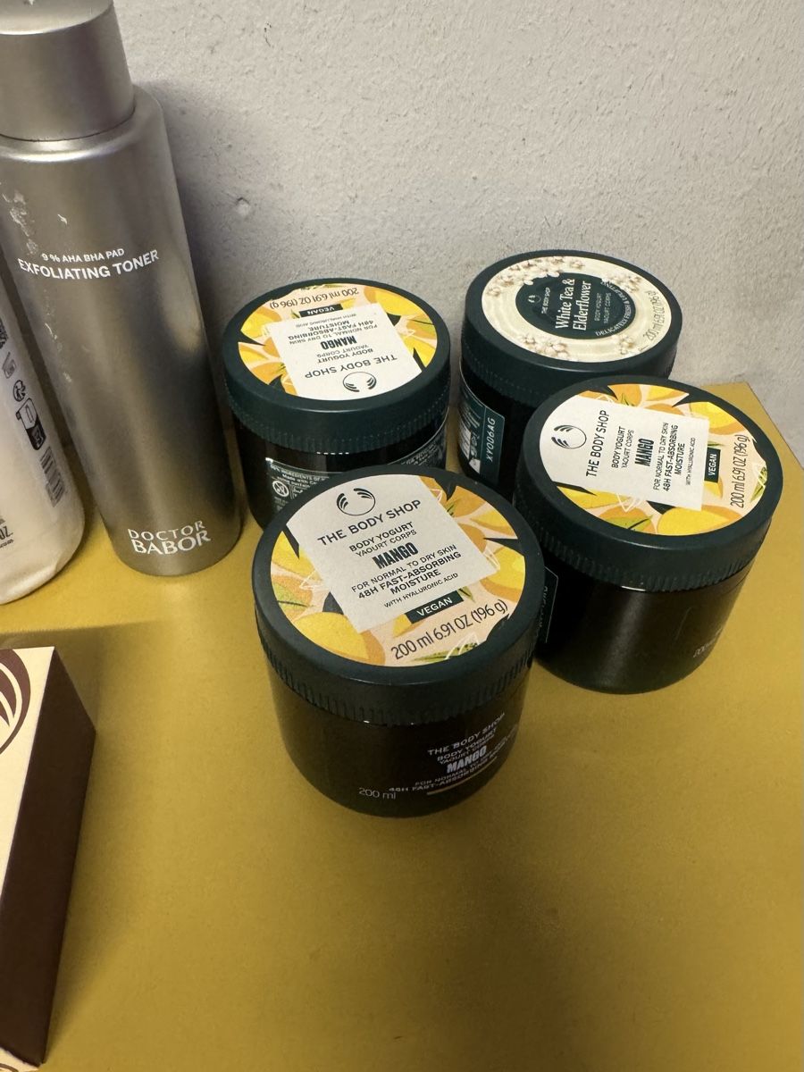 Lettini & sedie per cosmetici: Kosmetik   gemischt neu 21 stk.  – Nuovo (secondo la descrizione) da Schlieren venduto da Freundlich02 4