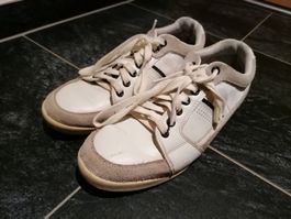 Turnschuhe Gr. 40