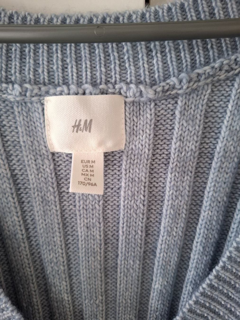 H&M Robes: Strickkleid Gr.M – D'occasion à Leuggelbach par Schreiner21 1