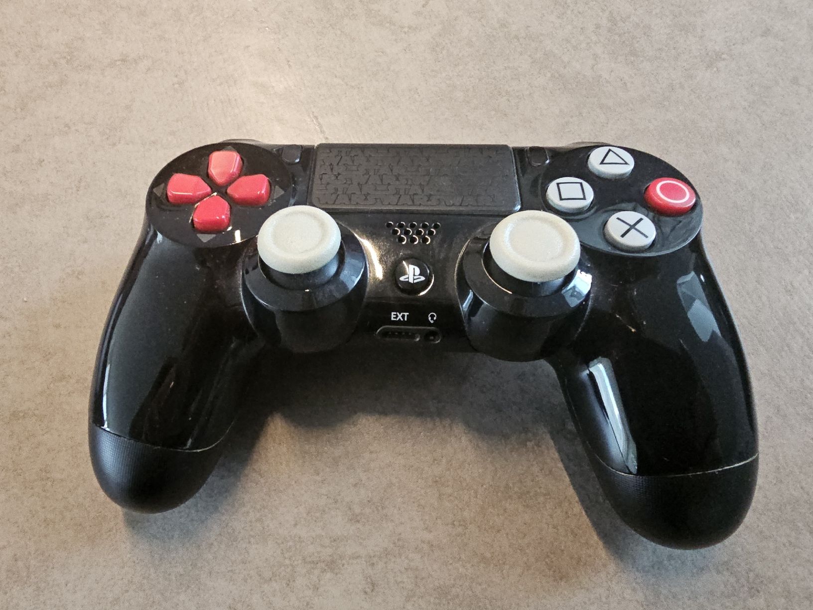 Sony Controller: PS4 - Original Wireless DualShock 4 Controller #Darth Vader – Gebraucht aus Dottikon von