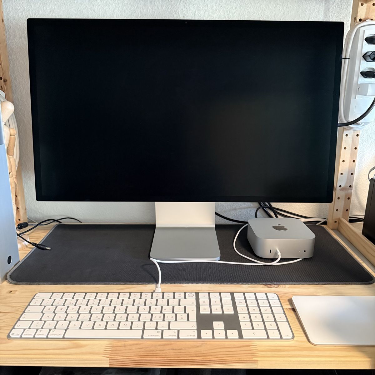 Apple PCs: Apple Mac Mini M4 Pro Set mit Studio Display – D'occasion à Riehen par Jubuwu