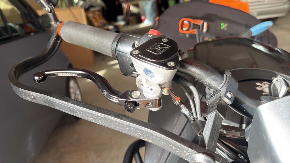 Zero Motorcycles Strada: Zero SRF premium fast charger 12kW – Usato da Movelier venduto da Greenpower 1