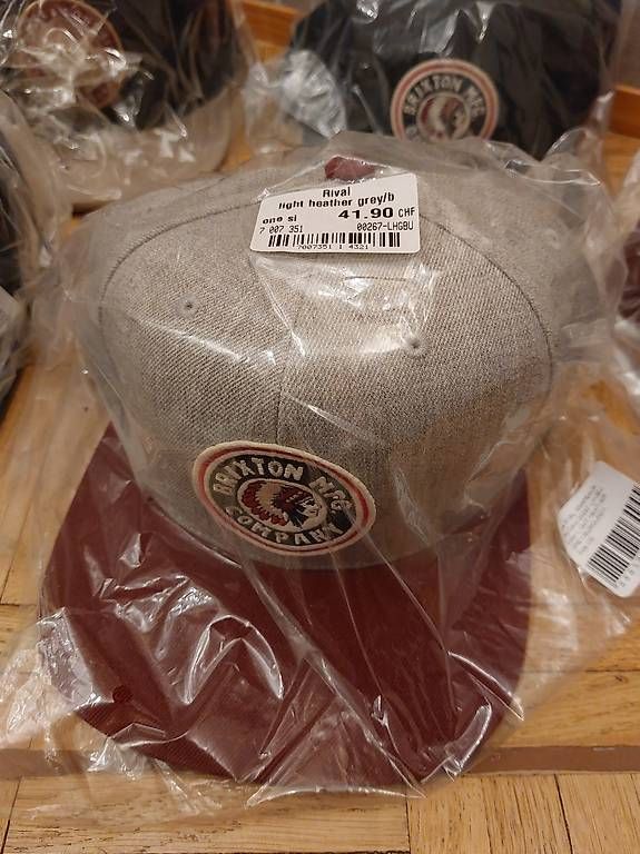 Hüte, Mützen & Caps: Hut, verpackte Cap – Gebraucht aus Wetzikon ZH von flo_vg2f 3