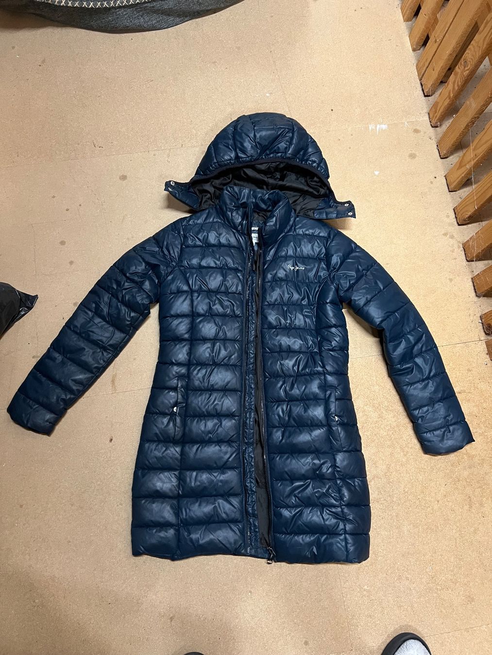 Pepe Jeans Giacche & Cappotti: Pepe Jeans Jacke Kinder Größe 176 – Usato da Zürich venduto da Niecy