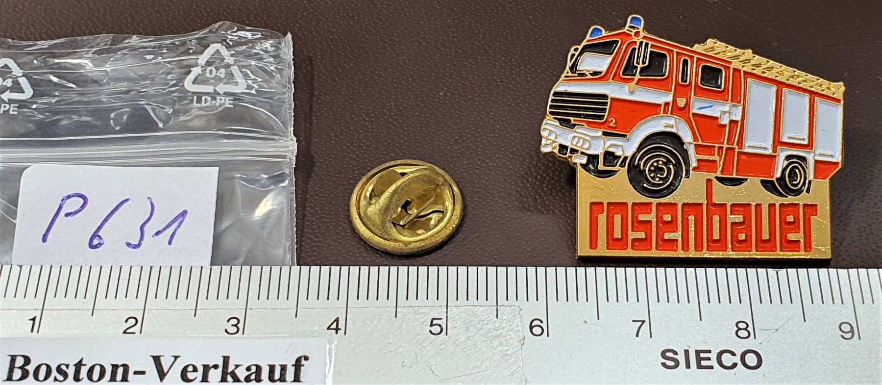 Placchette & Badge: P631 - Pin Auto Feuerwehr Rosenbauer – Usato da Reinach BL venduto da Boston-Verkauf 1